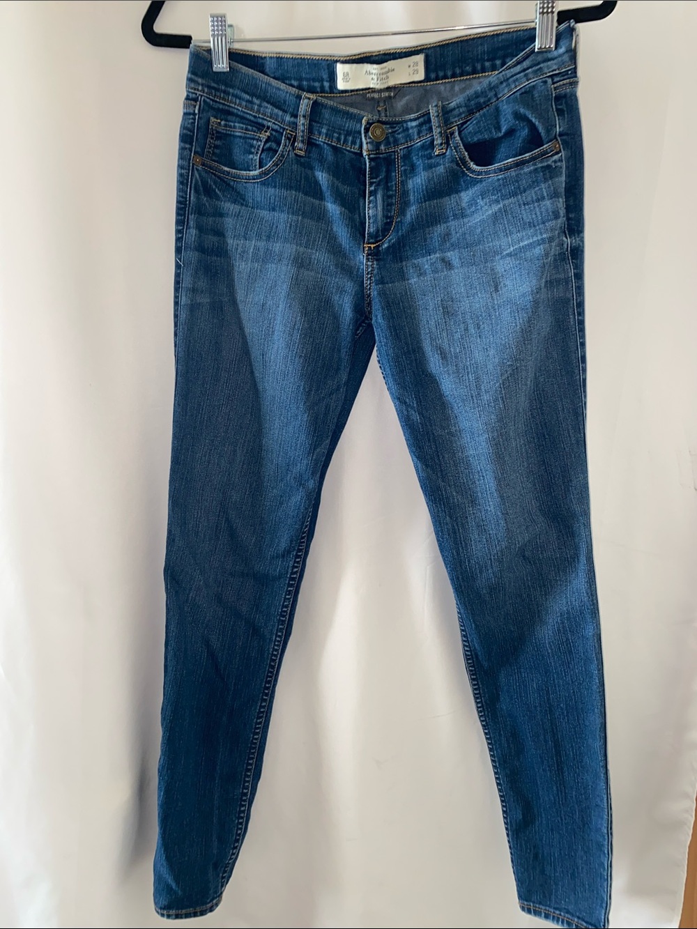 Abercrombie & Fitch Women's y2k perfect stretch Jeans size 6